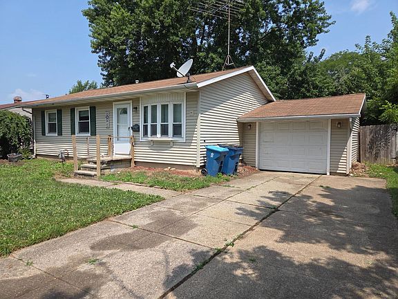 3rd image of 2401 Eastlawn St