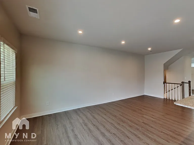 2203 Doby Creek Ln — Photo 9