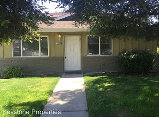 2223 Sylmar Ave APT 1, Clovis, CA 93612