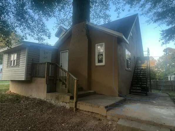 303 1/2 E Ingle St #B, Dallas, NC 28034