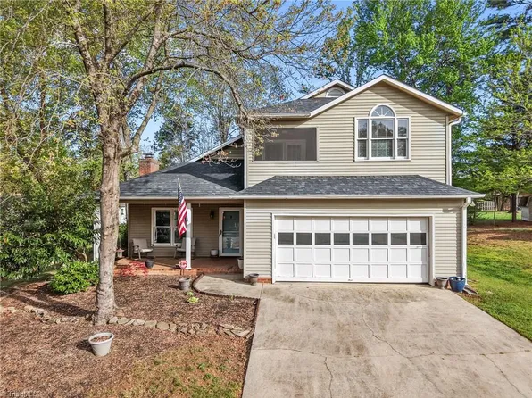 1100 Century Park Ave, Kernersville, NC 27284