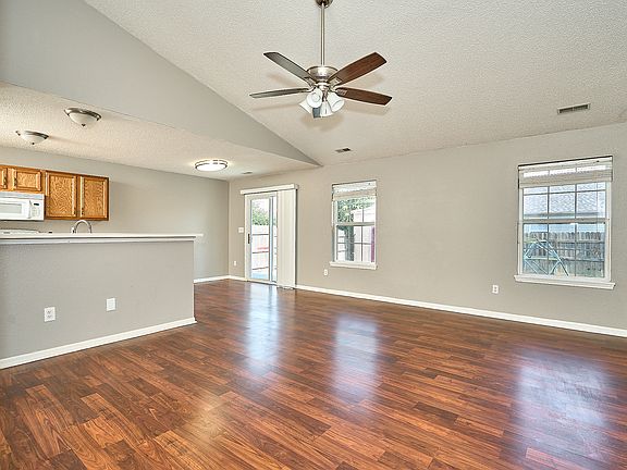 4th image of 1444 Galway Ct