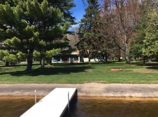 W5369 N Shore Dr, Shawano, WI 54166