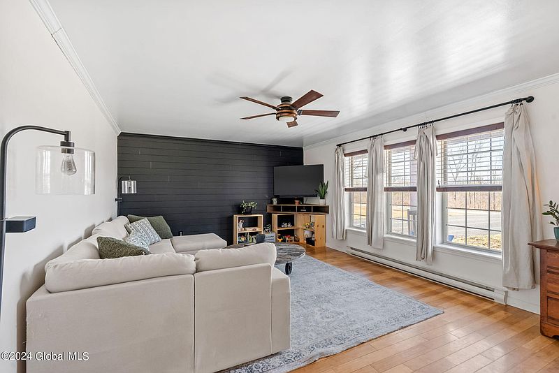 4th image of 78 Farm Way