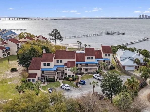 8253 Navarre Pkwy APT D200, Navarre, FL 32566