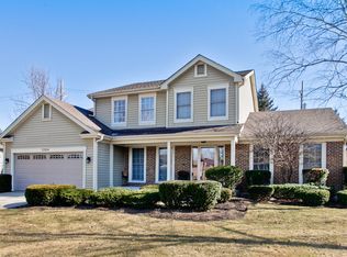 1304 Romeo Ct, Libertyville, IL 60048