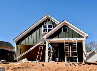 225 Timsbury Dr, Athens, GA 30607