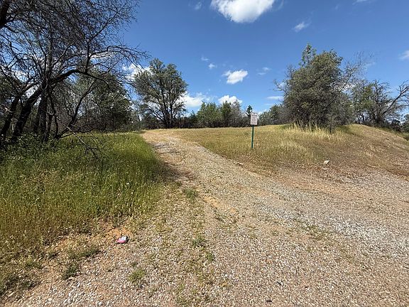 3rd image of 0 Cascade Blvd