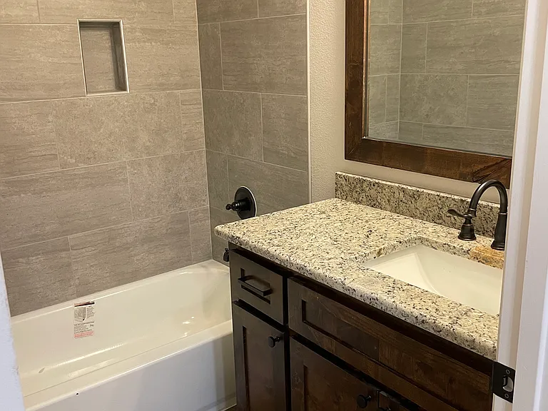 6619B Oakwood Lake Ct #6619B — Photo 3