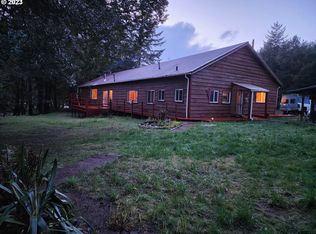 10302 Lone Pine Ln, Myrtle Point, OR 97458