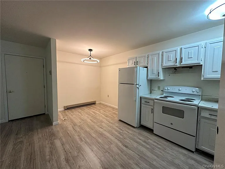 15 Kelly Ln #D — Photo 12
