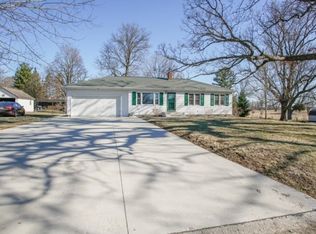 120 E Washington St, Cedarville, IL 61032
