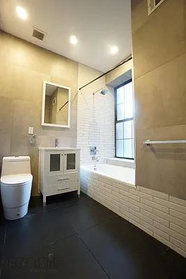 Rented by Rennit Inc. | media 35