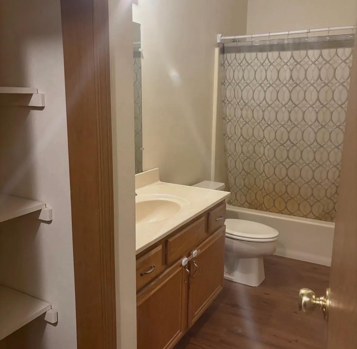 2 bed, $1,095 — Photo 3