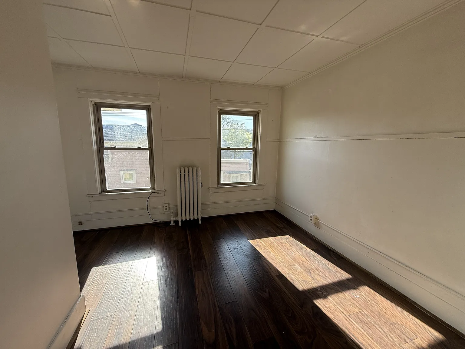526 W Seneca St — Photo 2