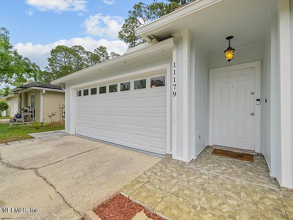 4th image of 11179 Bentley Trace Ln E