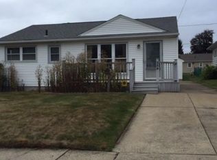 239 E Ralston Ave, Akron, OH 44301