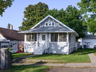 207 11th Ave NW, Mandan, ND, 58554