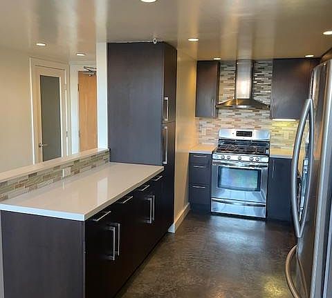 3rd image of 370 7th St Unit 4