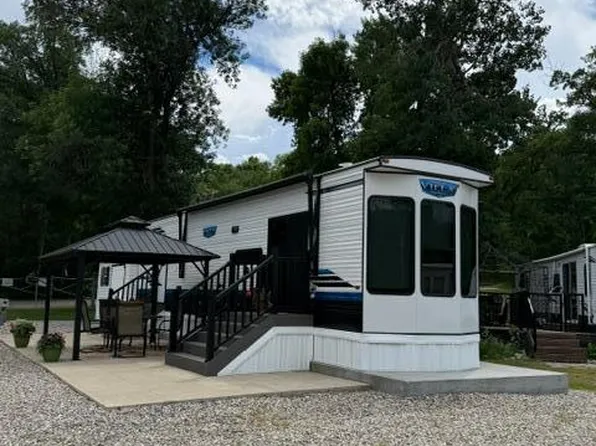 20393 S Pelican Dr, Pelican Rapids, MN 56572