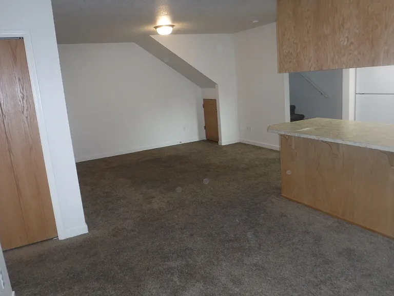 4130 Henry Ct #B — Photo 3