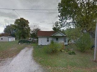 506 Porter Ave, White Hall, IL 62092