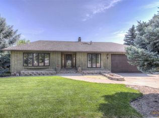522 S Berry Pine Rd, Rapid City, SD 57702