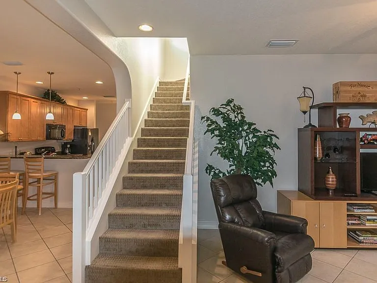 9102 Chula Vista St #11302 — Photo 6