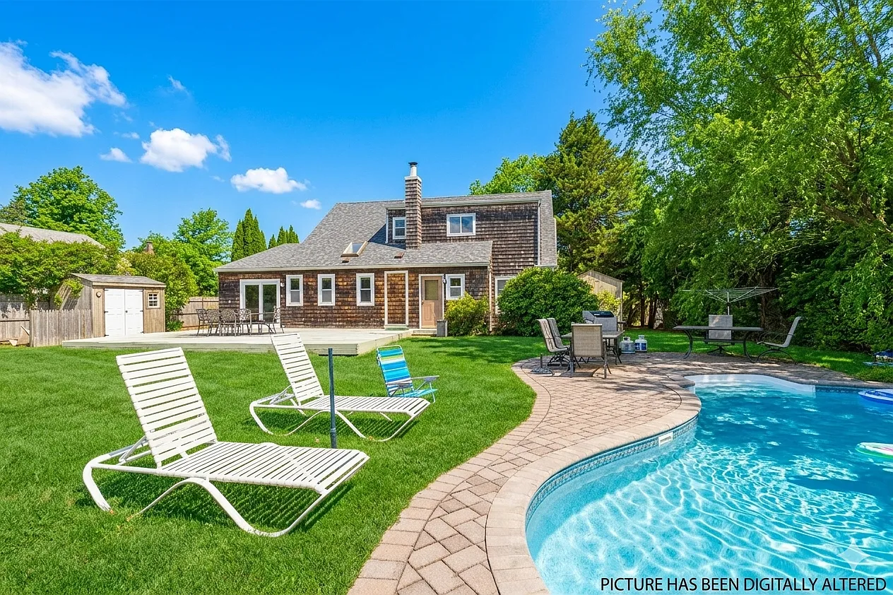 The Ultimate Four-Season Retreat in Southampton Village — Photo 1