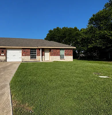 225 Dale Earnhardt Dr #B Photo 1 225 Dale Earnhardt Dr #B Photo 1