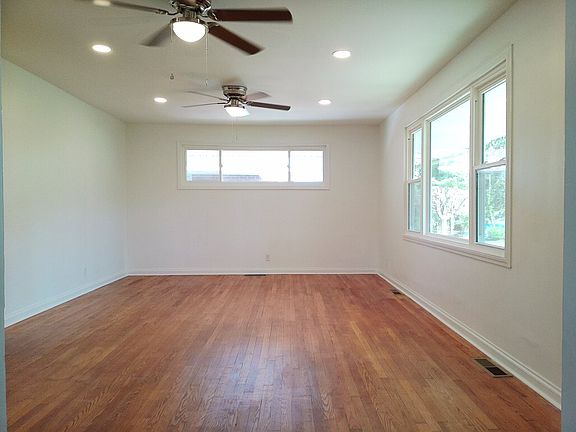 5th image of 207 Northmont Blvd
