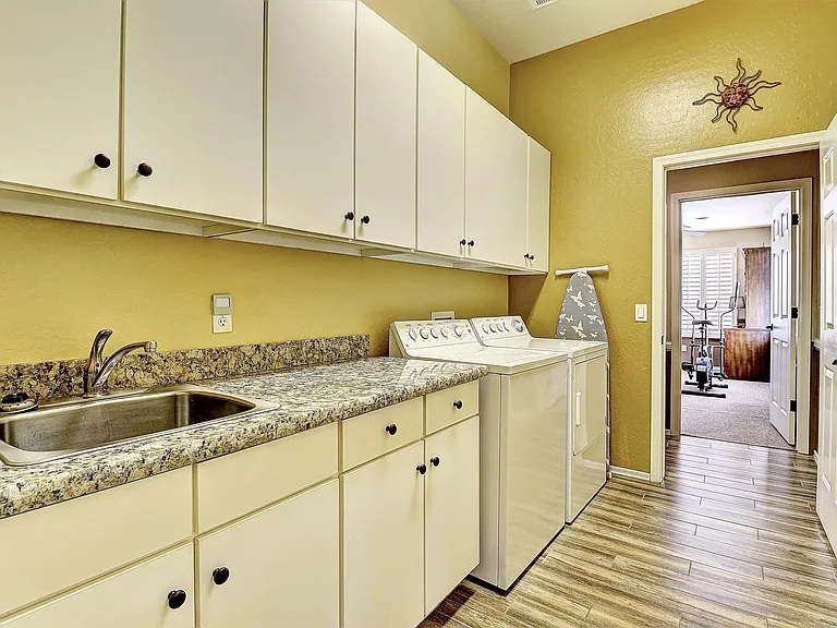Washer - dryer looking to bedroom 4