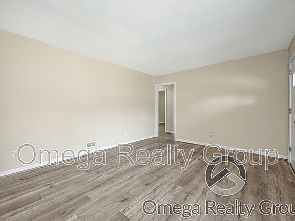 4th image of 828 Hillview Dr