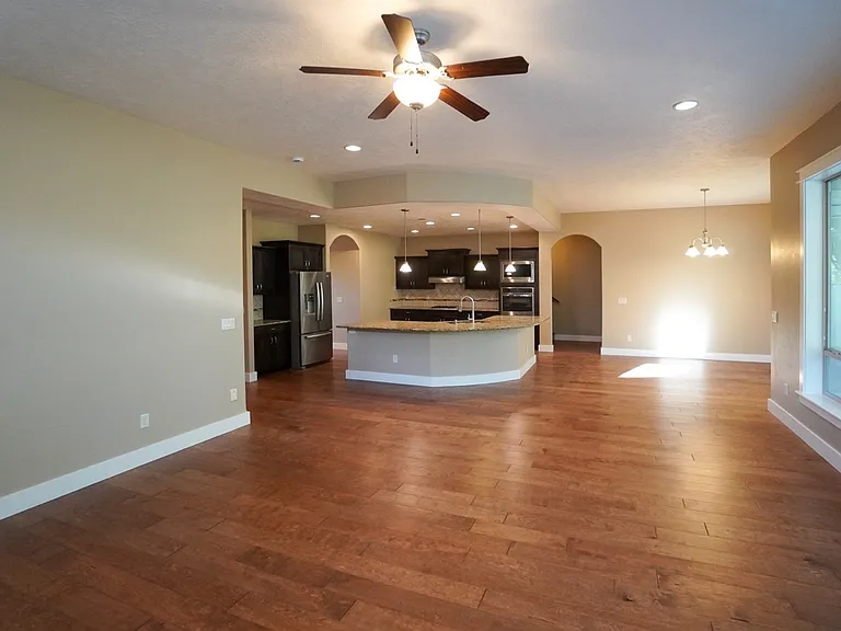 8848 W Ben St — Photo 18