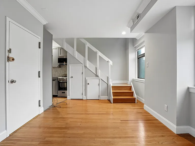 319 S 10th St #333A — Photo 4