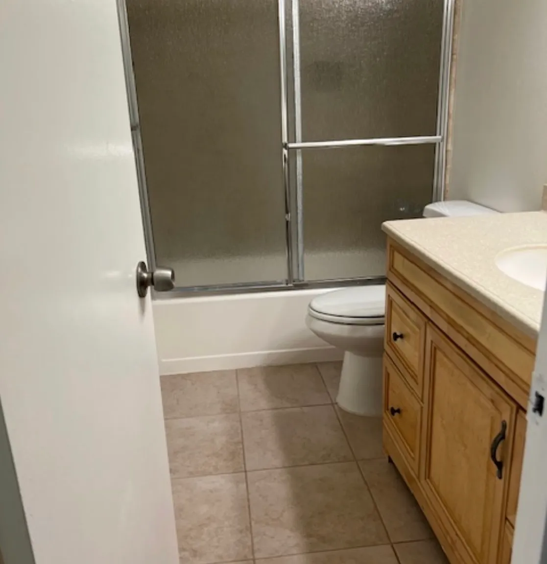Studio, 450 sqft, $1,825 — Photo 3