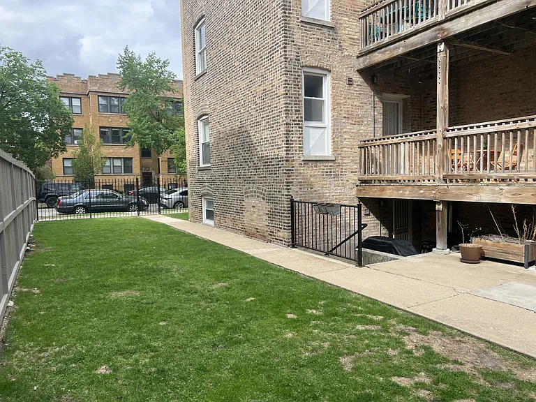 3424 N Racine Ave #G — Photo 17