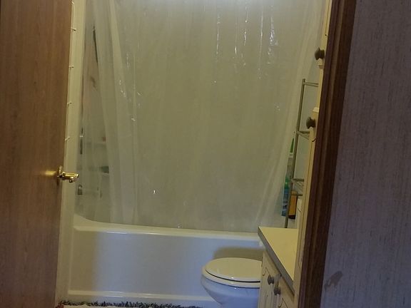 New floor, bath&surround 2015