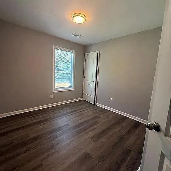 6255 Creekford Ln — Photo 11