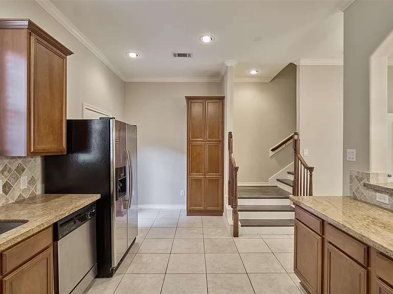 2738 Misty Heath Ln — Photo 8