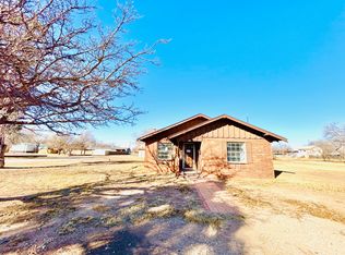 614 6th St, Odonnell, TX 79351