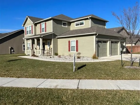 902 W 30th Ter, Lawrence, KS 66046