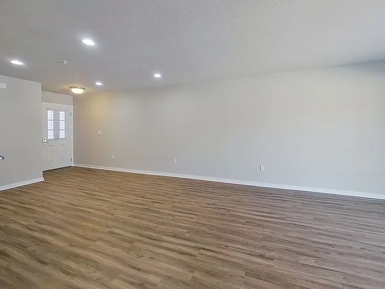 1777-1779 1815 American Eagle Dr — Photo 15