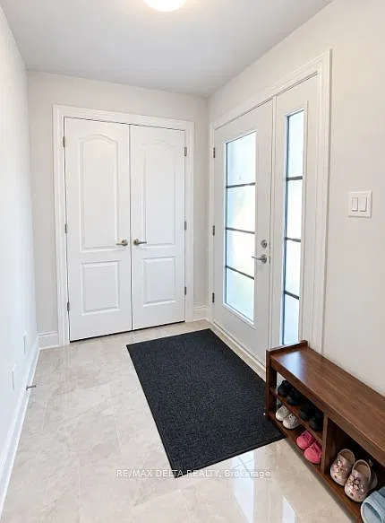 3 bed, $2,650 — Photo 2