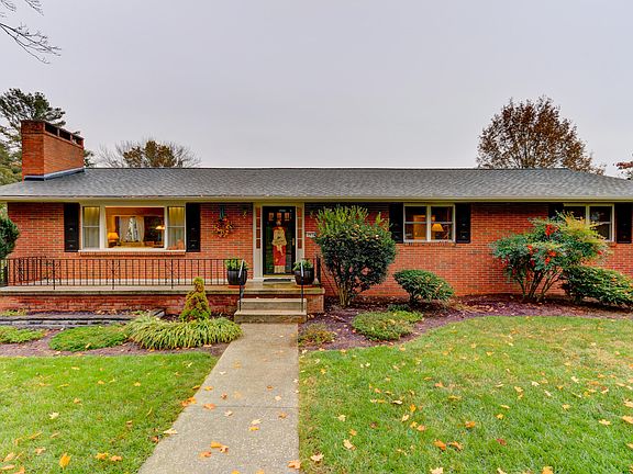 3rd image of 2934 Brabson Dr