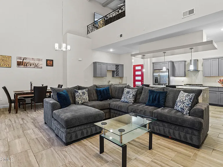 12308 Desert Heights Ct — Photo 4