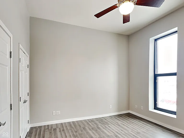 114 S Meridian St #C — Photo 21