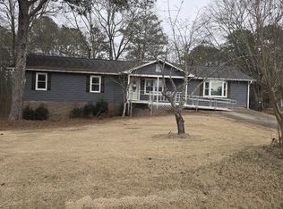 33 Russell Ln #11, Carrollton, GA 30116