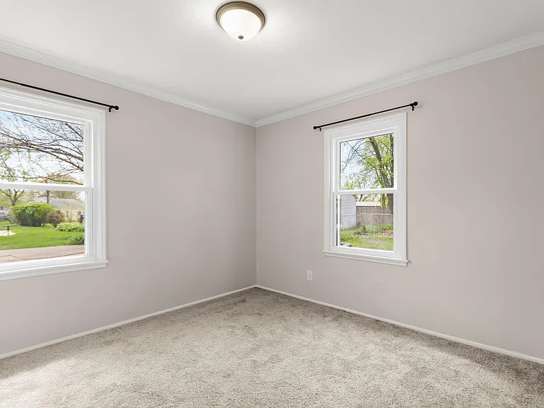 5209 N Glen Elm Dr — Photo 10