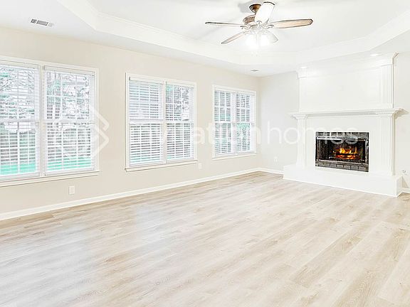 3rd image of 1447 Brentwood Ct